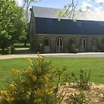 Aux Ecuries Du Chateau Bed & Breakfast