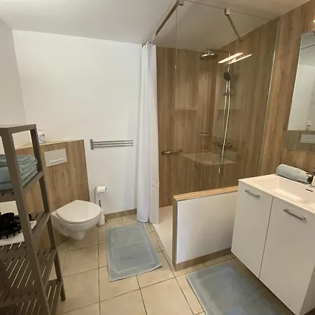 Bed & Breakfast D'hotes Aux Ecuries Du Chateau Contremoulins