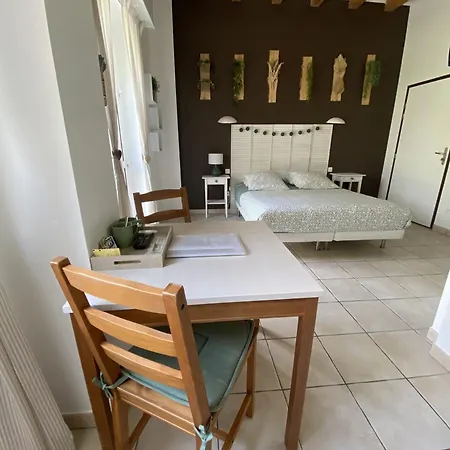 Bed & Breakfast D'hotes Aux Ecuries Du Chateau