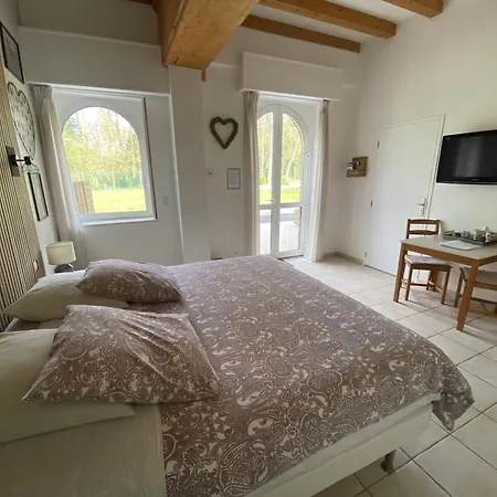 D'hotes Aux Ecuries Du Chateau *