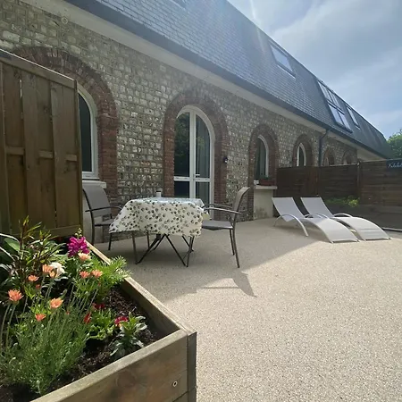 D'hotes Aux Ecuries Du Chateau Bed & Breakfast *