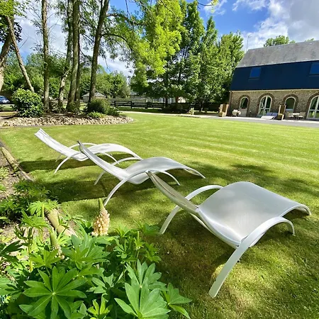 D'hotes Aux Ecuries Du Chateau *