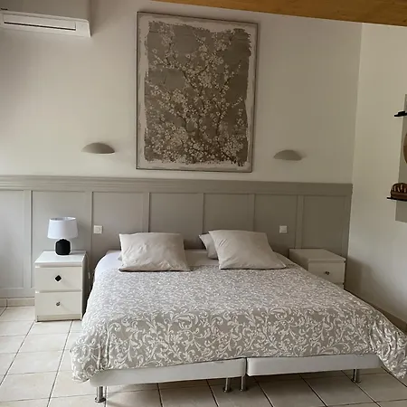 D'hotes Aux Ecuries Du Chateau