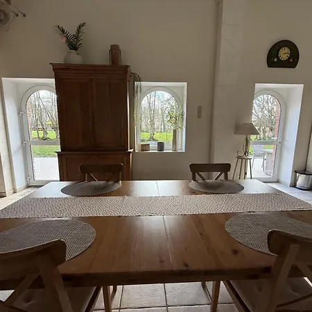 Aux Ecuries Du Chateau *